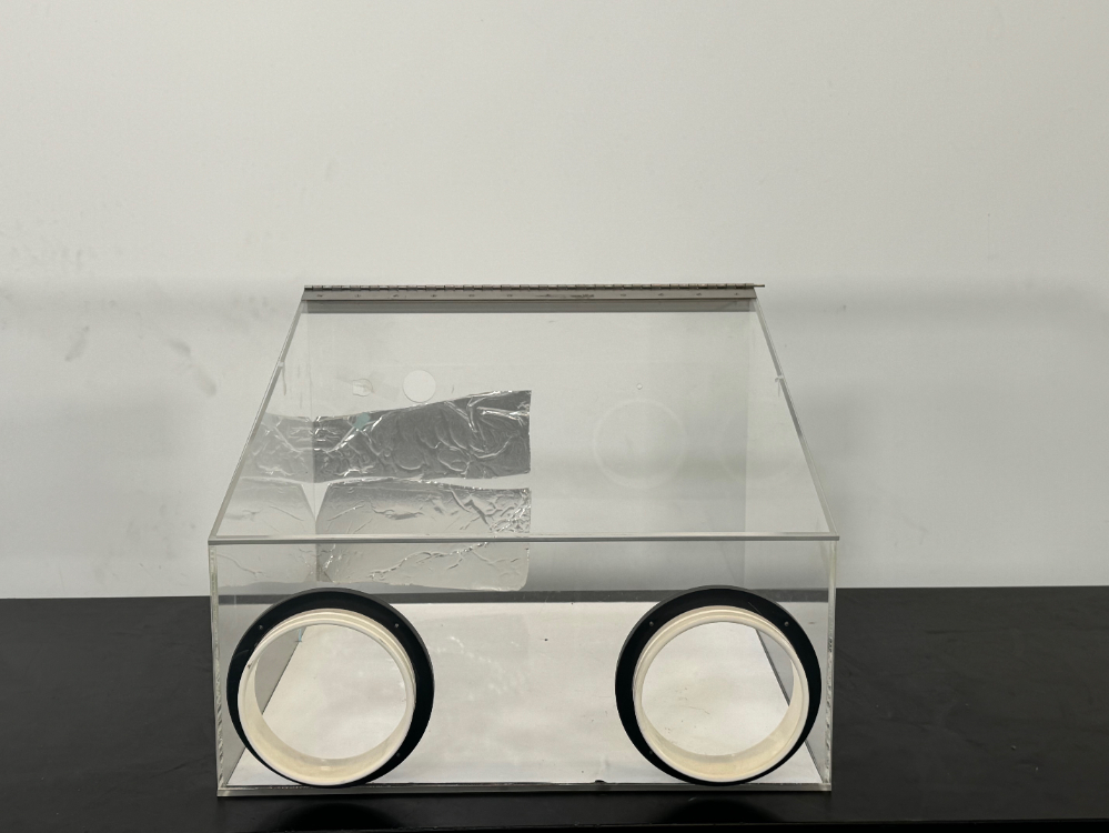 Image of 2' Plastic Isolator Box